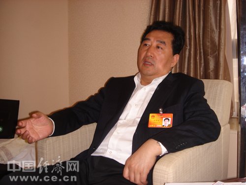 天水市委書記:完善協(xié)調(diào)機(jī)制 推進(jìn)經(jīng)濟(jì)發(fā)展