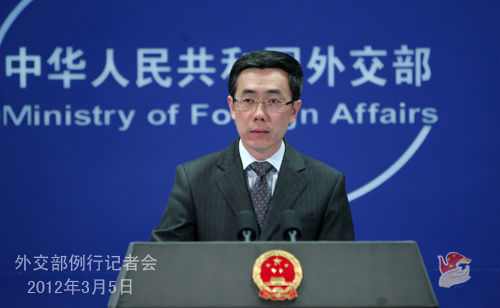 2012年3月5日,外交部發(fā)言人劉為民主持例行記者會(huì)。(圖片來(lái)源:外交部網(wǎng)站) 2012年3月5日,外交部發(fā)言人劉為民主持例行記者會(huì)。(圖片來(lái)源:外交部網(wǎng)站)