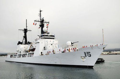 菲律賓在黃巖島仍有20余艘船 中方敦促其離開