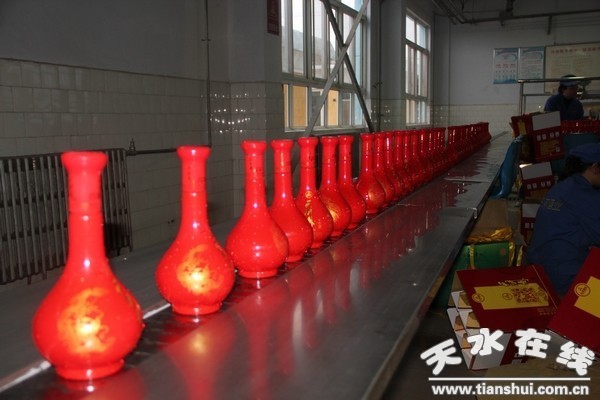 (天河酒業(yè)生產(chǎn)線) (1).jpg