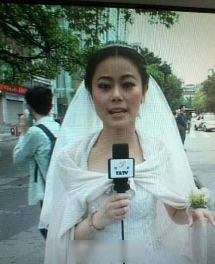 女主播披婚紗報(bào)道地震:賓館稱曾建議取消婚宴