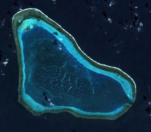 菲鼓動(dòng)漁民去黃巖島捕魚(yú) 稱(chēng)黃巖島是“我們的”