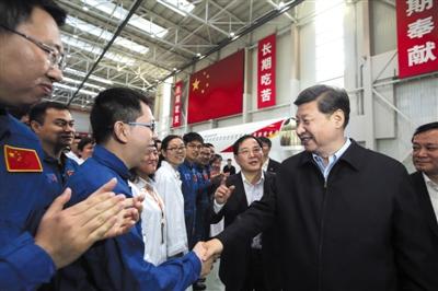 習(xí)近平在滬兩天考察5單位 強調(diào)牽科技“牛鼻子”