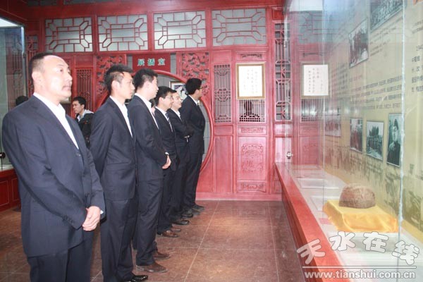 院黨委組織黨員參觀愛(ài)國(guó)主義教育基地1.jpg