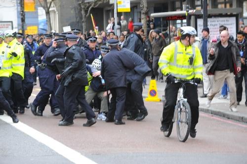 中英發(fā)表聯(lián)合聲明 英承諾不支持“西藏獨(dú)立”