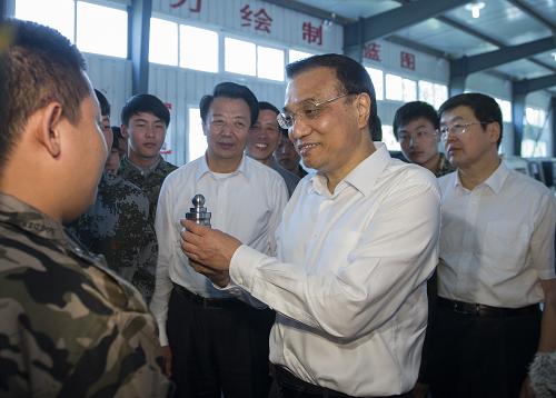 李克強(qiáng)下基層收過哪些禮?