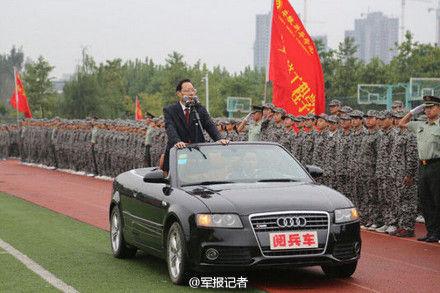安徽豪車閱兵當(dāng)事人:車系租賃 乘車為節(jié)約時間