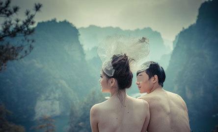 張家界文聯(lián)主席贊同裸體婚紗 稱是人體藝術(shù)(圖)