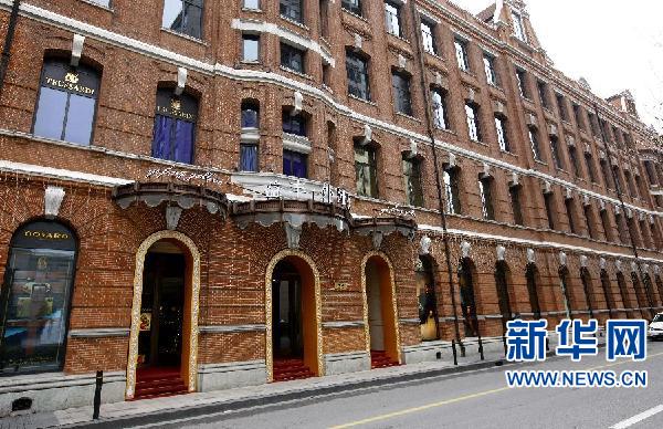 (新華視點(diǎn)·圖文互動(dòng))(1)上海外灘踩踏當(dāng)晚官員“吃喝門”真相追蹤