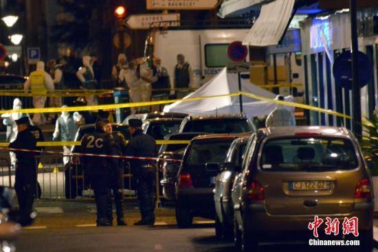 法國警方逮捕4名巴黎恐襲案嫌犯包括1名女警