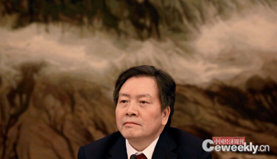 62歲的周本順是十八大后第一個(gè)被查的在任省委書記�！吨袊�(jīng)濟(jì)周刊》記者 肖翊 攝