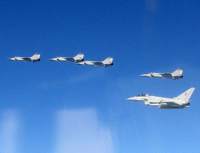 英國臺風戰(zhàn)機在波羅的海4個月攔截40架次俄軍機