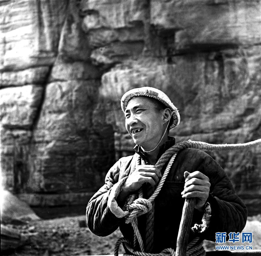 (新華全媒頭條·圖文互動(dòng))(9)精神之渠永不斷流——紅旗渠精神新時(shí)代傳承錄