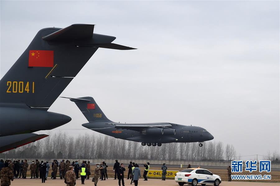 (新華全媒頭條·圖文互動(dòng))(2)方向:武漢!——水陸空“大通道”馳援武漢記