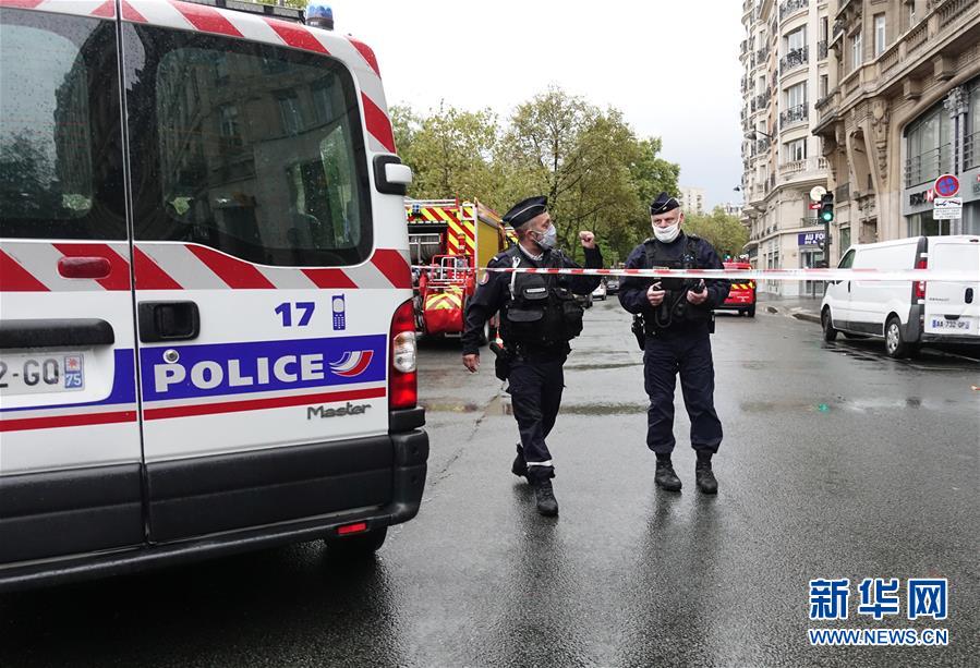 (國際)(12)巴黎發(fā)生持刀傷人事件 至少2人受傷