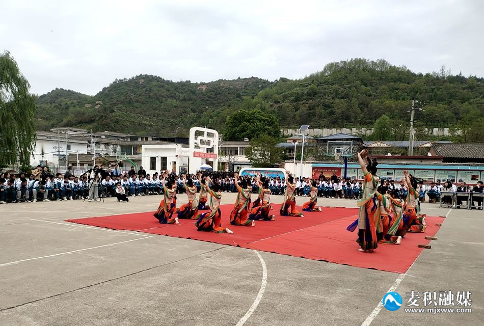 五四青年節(jié)2_副本
